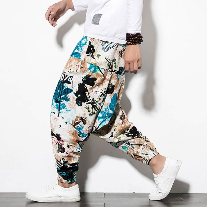 Pantalones harén largos de algodón con bolsillos para hombre con estampado de flores, hojas, Buddha Stones y pintura en marrón y azul - Estilo largo marrón arena azul - US/UK/AU46, EU56 (5XL) - image 0