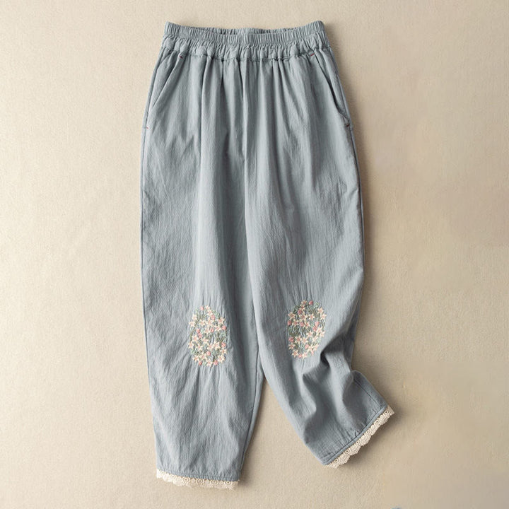 Pantalones harén de algodón con bordados y ribetes de encaje con Buddha Stones y bolsillos