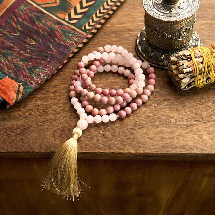 Pulsera curativa con borlas de cuarzo rosa y rodonita con 108 cuentas de mala de Buddha Stones