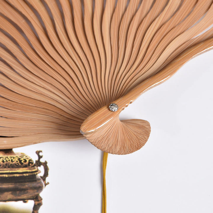 Abanico plegable de bambú con tela de lino y algodón de color liso con degradado de grullas y piedras de Buddha Stones y nubes auspiciosas