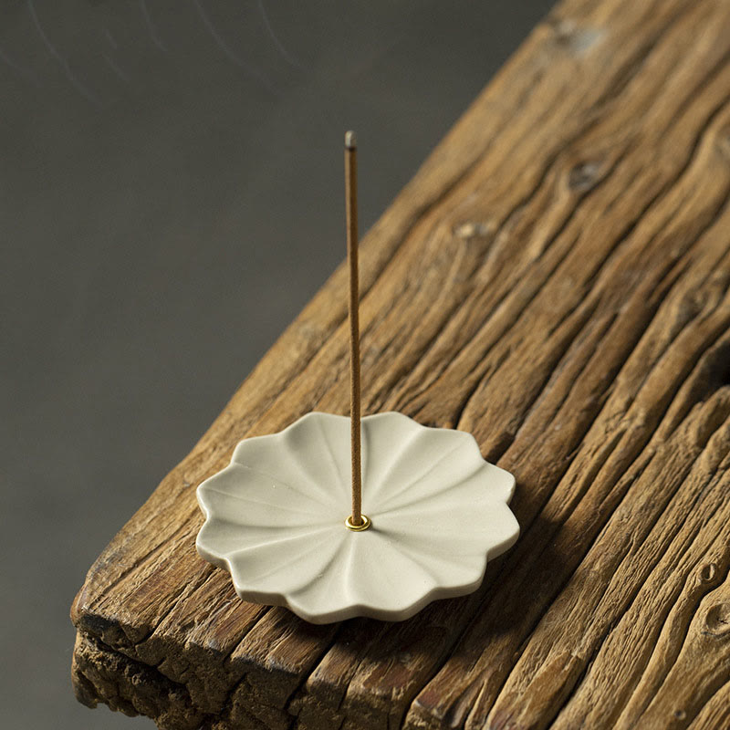 Quemador de incienso de cerámica curativo con Buddha Stones , flor de loto, flor de cerezo, flor de ciruelo y crisantemo