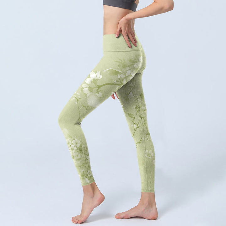 Leggings de yoga para mujer con estampado de flores de ciruelo blancas y Buddha Stones - image 3
