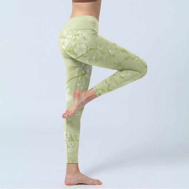 Leggings de yoga para mujer con estampado de flores de ciruelo blancas y Buddha Stones - image 4