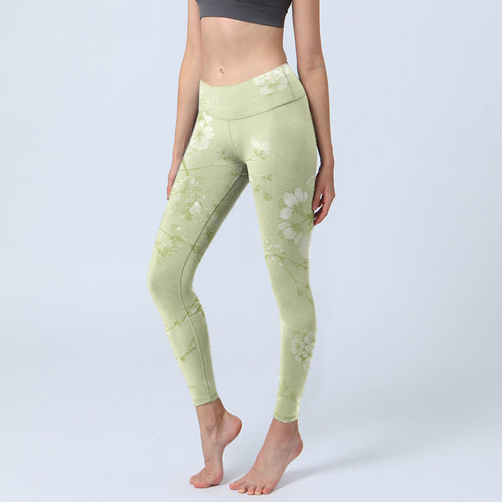 Leggings de yoga para mujer con estampado de flores de ciruelo blancas y Buddha Stones - Vara de oro pálida - US18,UK/AU22,EU50 (4XL) - image 1