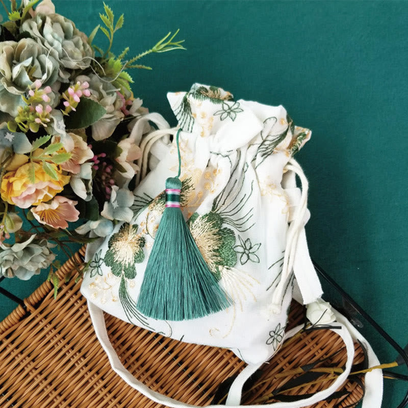 Bolso bandolera de lona con Buddha Stones , flores bordadas y flores de cerezo enredaderas.