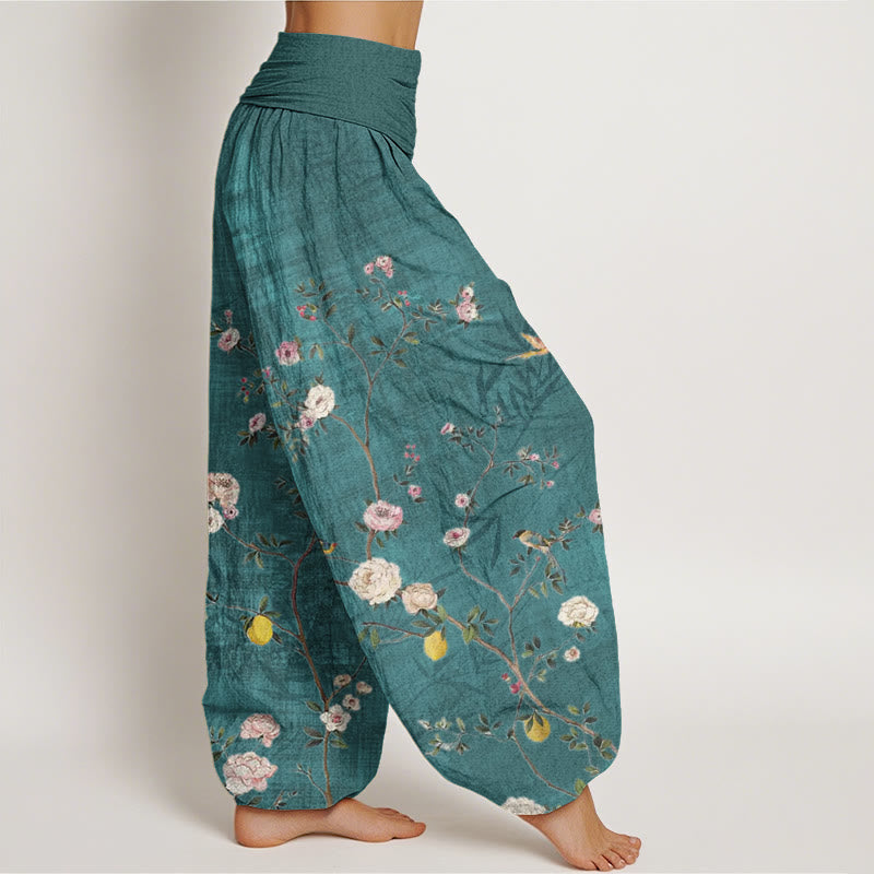 Pantalones harén con cintura elástica para mujer, con diseño de Buddha Stones, flores blancas y rosas, hojas de bambú y frutas. - image 3