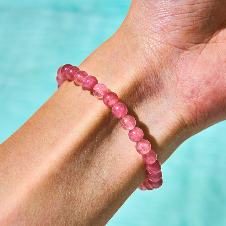 Pulsera curativa de Buddha Stones de cuarzo fresa, perla, gato y conejo - image 5