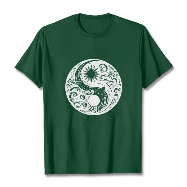 Camiseta de algodón con estampado de Buddha Stones, sol, luna, olas, Yin Yang - Verde bosque - 2XL - image 11