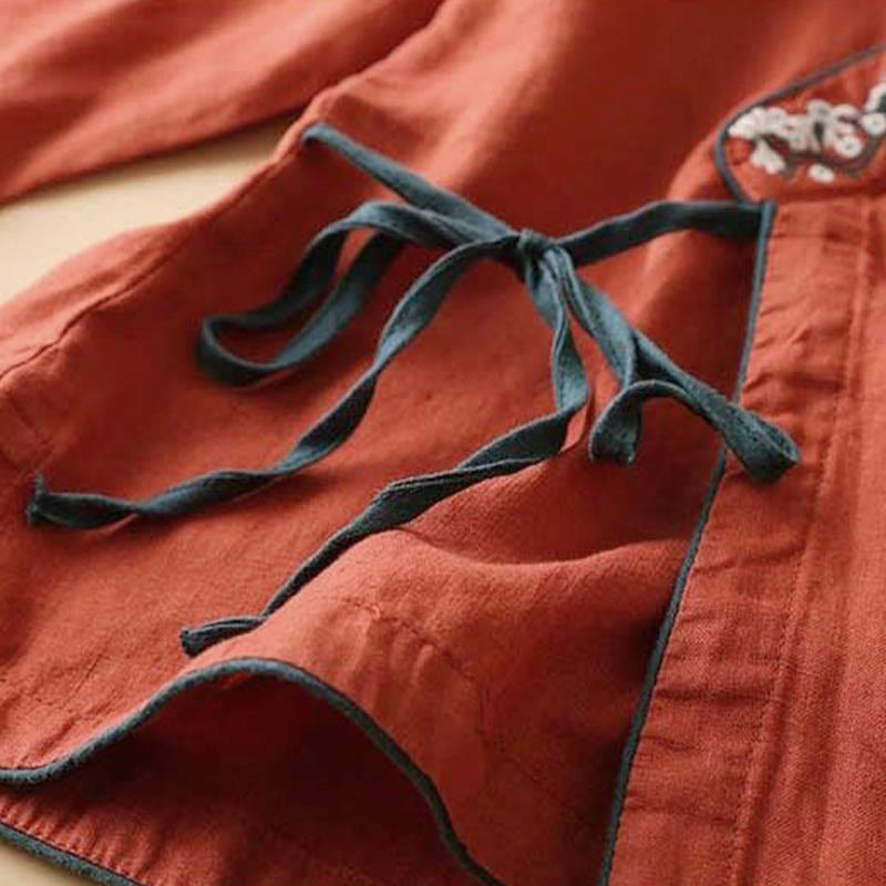 Camisa informal de algodón de manga larga con cuello inclinado y tirantes para mujer con flores bordadas de Buddha Stones - image 2