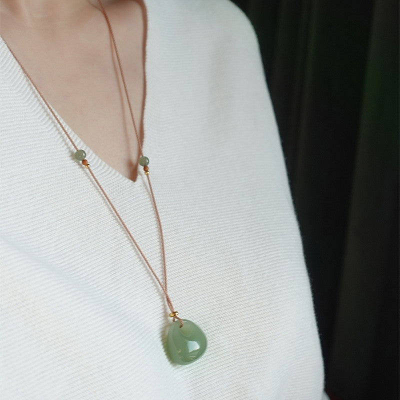 Colgante de collar de prosperidad de la suerte de jade natural con Buddha Stones (color aleatorio)