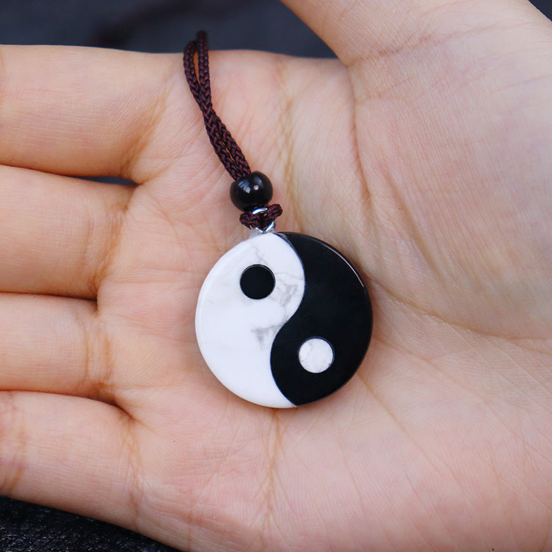 Buddha Stones Obsidiana negra natural Turquesa blanca Yin Yang Cumplimiento Fuerza Collar Colgante
