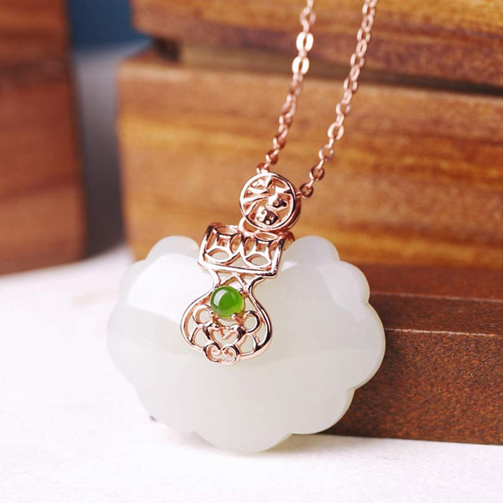 Colgante de cadena de collar de felicidad de bendición de jade blanco de plata de ley 925