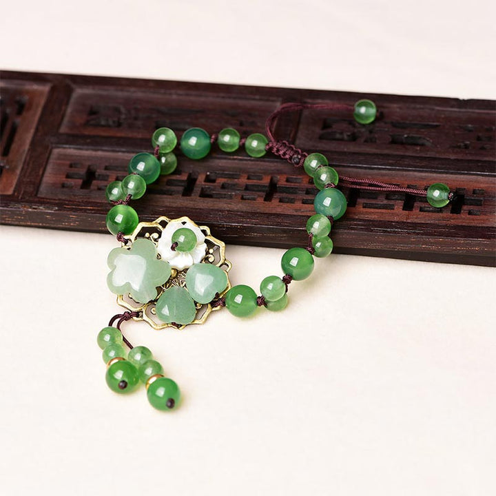 Pulsera de flores colgantes de la suerte de jade verde natural con Buddha Stones