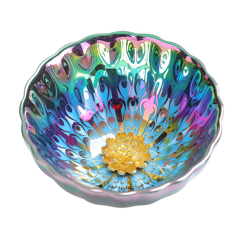 Taza de té de cerámica china Jianzhan colorida con diseño de pavo real vívido con incrustaciones de loto y Buddha Stones , taza de té de kung fu