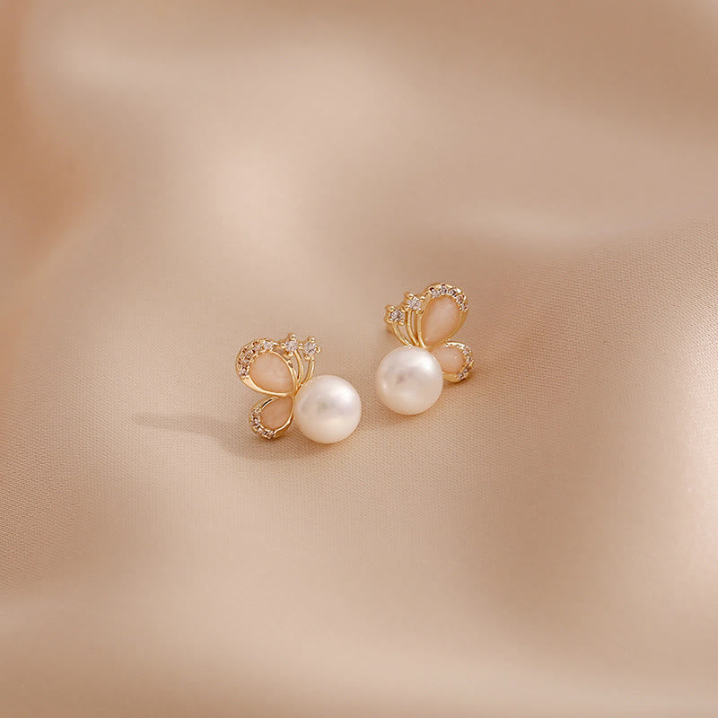 Pendientes de tuerca con forma de mariposa y perlas de oro de 18 quilates con Buddha Stones