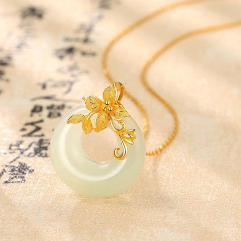 Collar Calma de Jade Blanco Tibetano con Buddha Stones