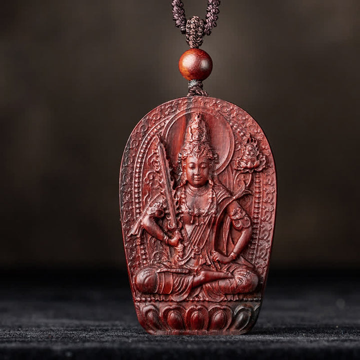 Colgante de collar de protección de loto de sándalo rojo de hoja pequeña de Buda natal del zodiaco chino