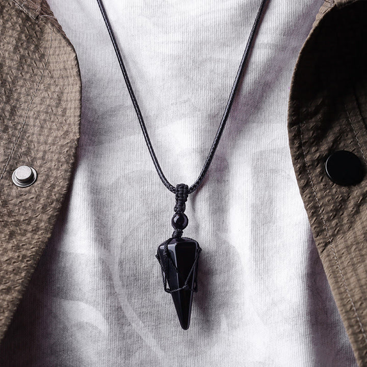 Collar con colgante en punta de piedra natural de piedras de Buddha Stones