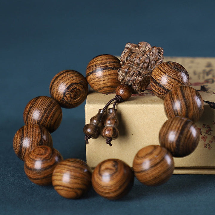 Pulsera de protección tallada con dragón de madera de agar, Buddha Stones , palisandro, sándalo verde, hoja pequeña, sándalo rojo