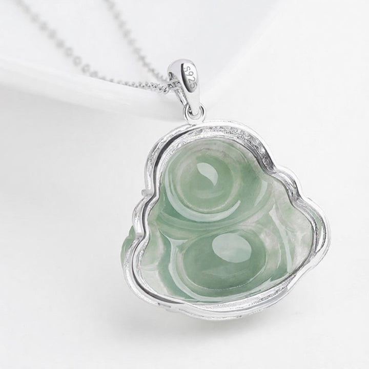 Buddha Stones Colgante de Buda sonriente de jade verde con incrustaciones de plata de ley 925 y cadena de acero de titanio. - image 2