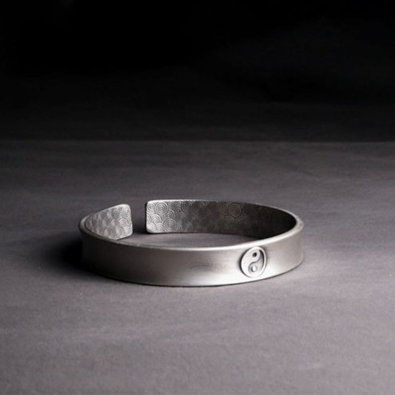 Pulsera de armonía de equilibrio de nubes propicias Yin Yang de plata de ley 999 con Buddha Stones
