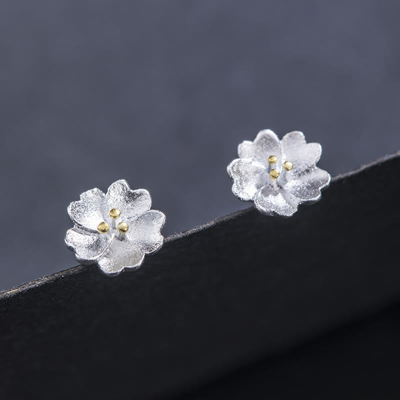 Pendientes de tuerca con diseño floral de flores de cerezo en plata de ley 925 de Buddha Stones - image 1