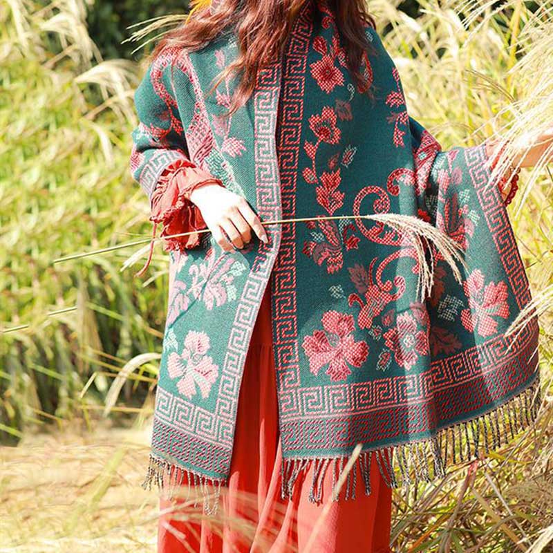 Bufanda de viaje acogedora con diseño de hojas de flores tibetanas de Buddha Stones - image 1