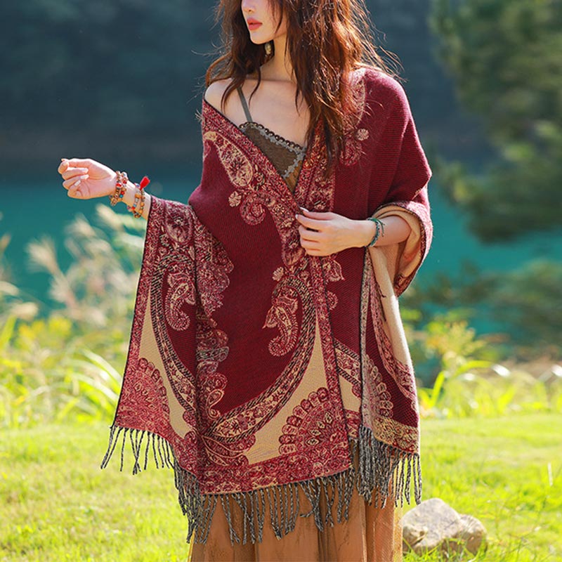 Bufanda de viaje acogedora con diseño de hojas de vid tibetanas de Buddha Stones - Rojo Beige - image 0