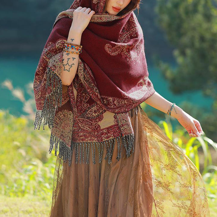 Bufanda de viaje acogedora con diseño de hojas de vid tibetanas de Buddha Stones - image 6