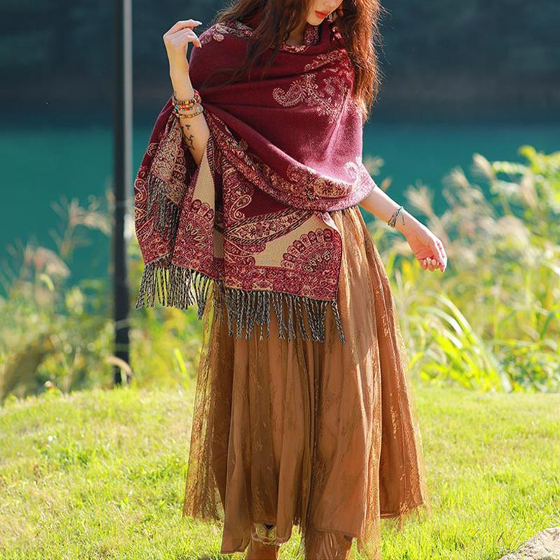 Bufanda de viaje acogedora con diseño de hojas de vid tibetanas de Buddha Stones - image 9