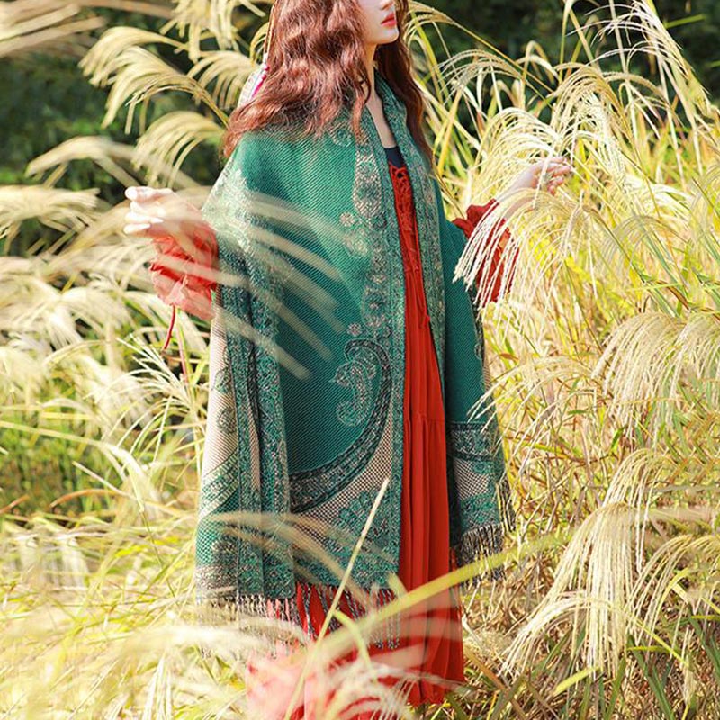 Bufanda de viaje acogedora con diseño de hojas de vid tibetanas de Buddha Stones - image 36