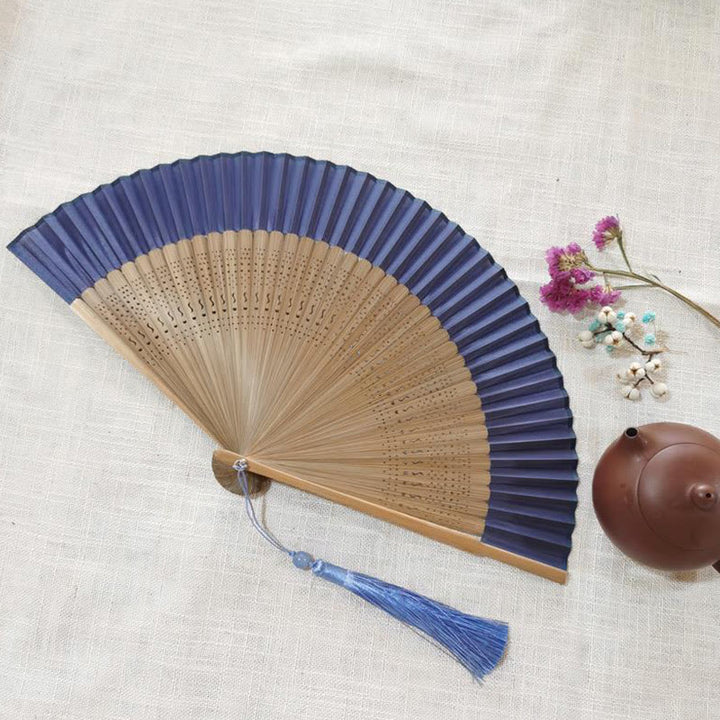 Abanico plegable de bambú de mano con grabado hueco Simple de piedras de Buddha Stones - Azul Beige 22cm - image 10