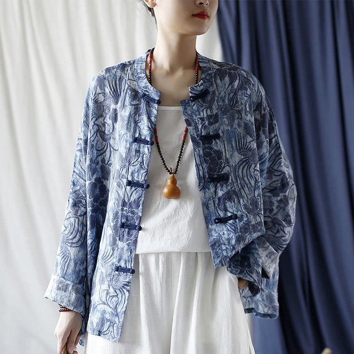 Camisa de lino con ramio y manga larga con diseño retro de flores blancas y azules y botones de rana de Buddha Stones - image 24