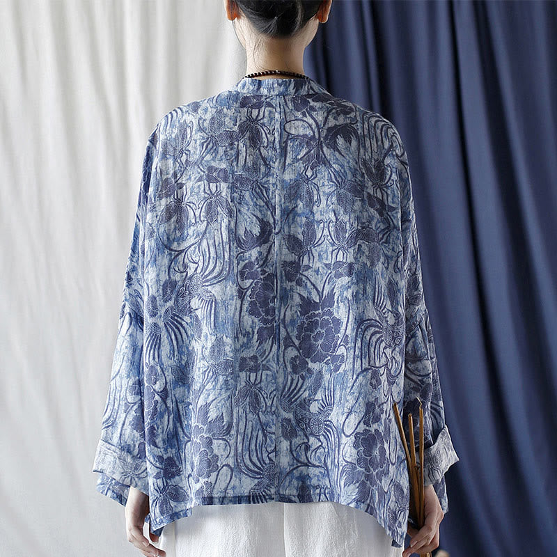Camisa de lino con ramio y manga larga con diseño retro de flores blancas y azules y botones de rana de Buddha Stones - image 3