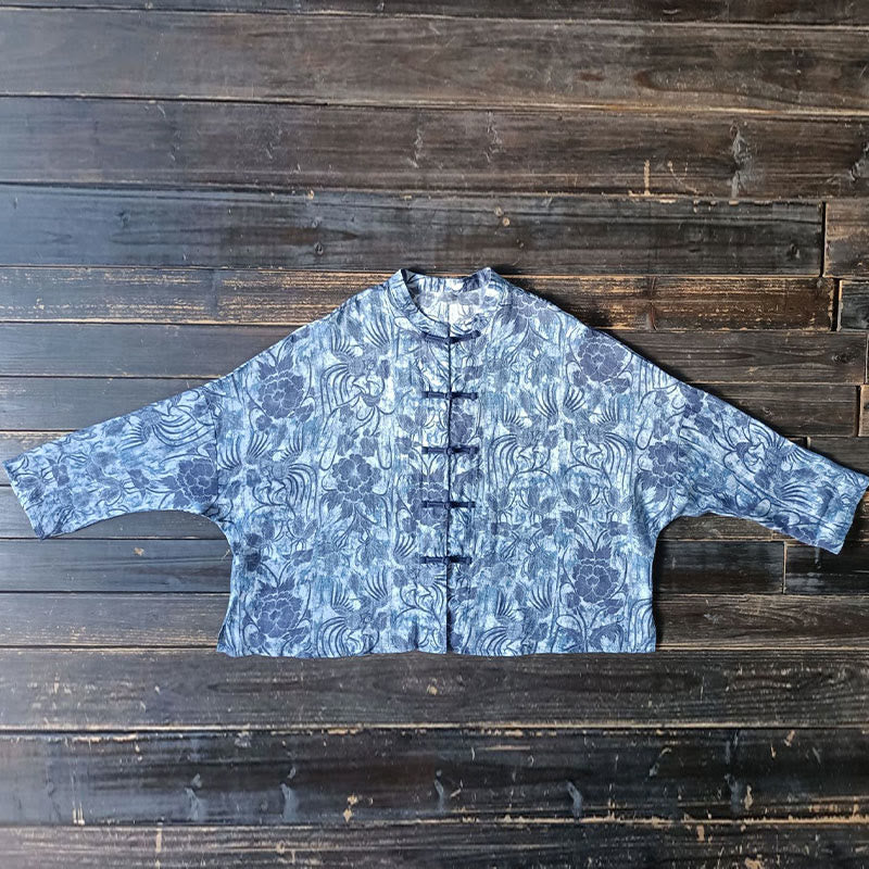 Camisa de lino con ramio y manga larga con diseño retro de flores blancas y azules y botones de rana de Buddha Stones - image 14