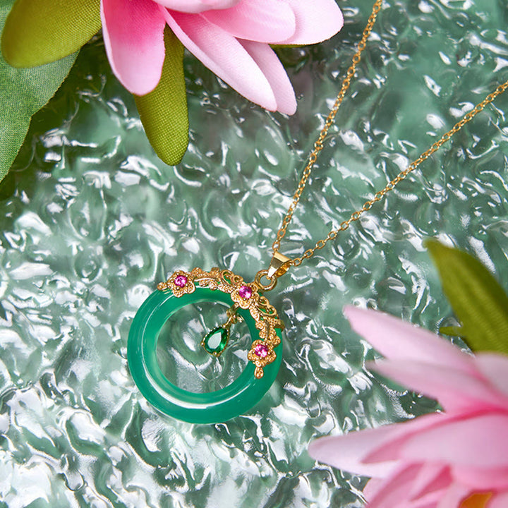Buddha Stones Colgante de collar con diseño de hebilla de paz y fuerza de calcedonia verde - image 13