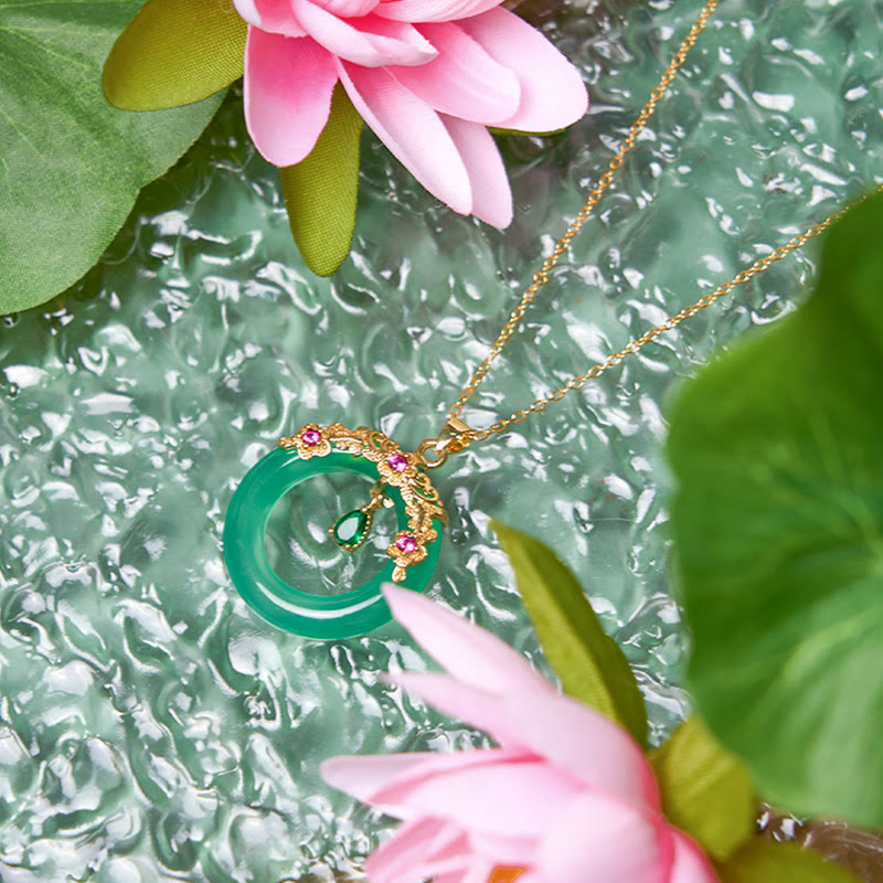 Buddha Stones Colgante de collar con diseño de hebilla de paz y fuerza de calcedonia verde - image 11