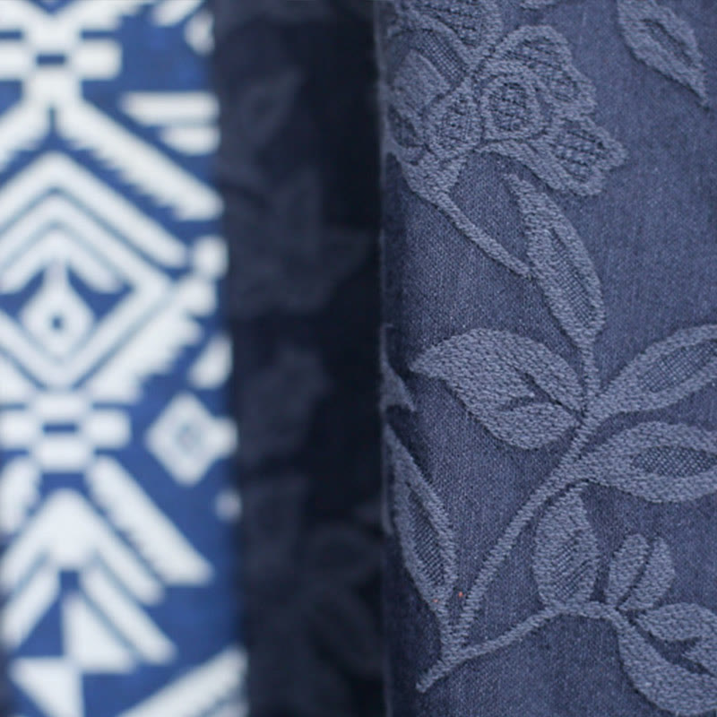 Buddha Stones Vestido midi de algodón con mangas tres cuartos y bolsillos, bordado de flores azules en jacquard. - image 12