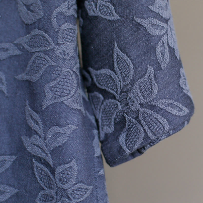 Buddha Stones Vestido midi de algodón con mangas tres cuartos y bolsillos, bordado de flores azules en jacquard. - image 13