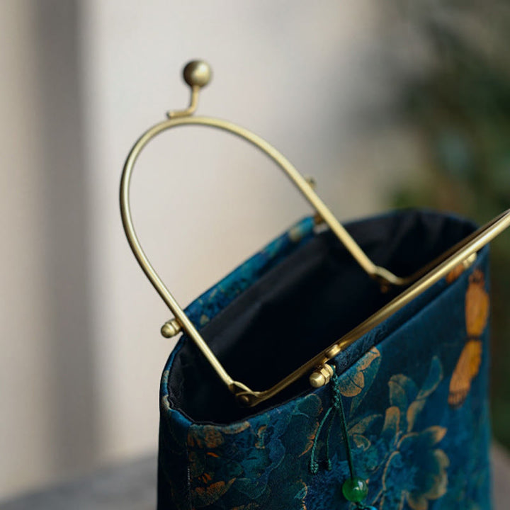 Buddha Stones Bolso bandolera con cadena de metal y hojas de mariposa. - image 4