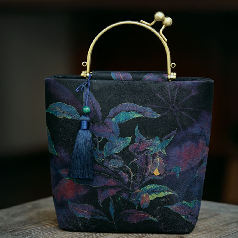 Buddha Stones Bolso bandolera con cadena de metal y hojas de mariposa. - Hojas de color morado oscuro 19*23*10 cm - image 11