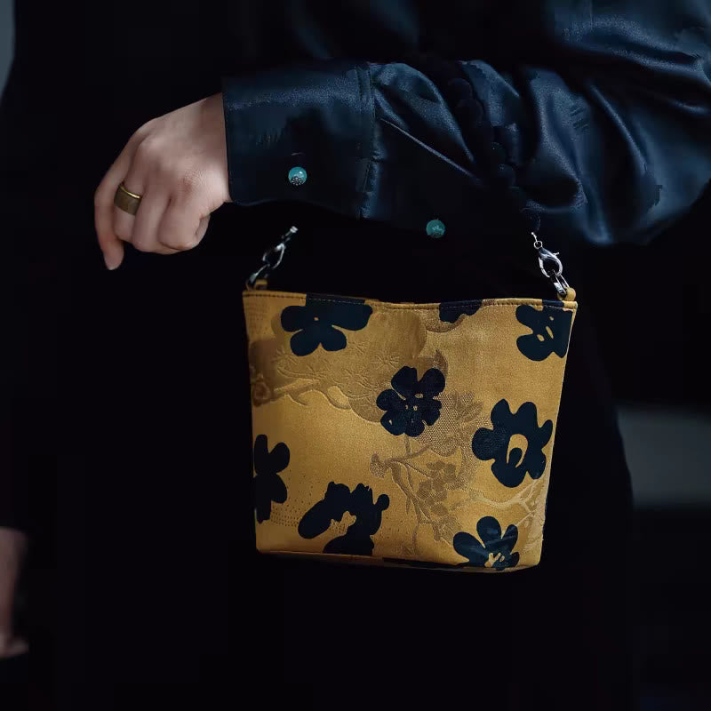 Buddha Stones Bolso bandolera con cadena de metal, diseño de hojas de bambú, mariposas, peonías y urracas. - Flores doradas 14*18*9cm - image 14