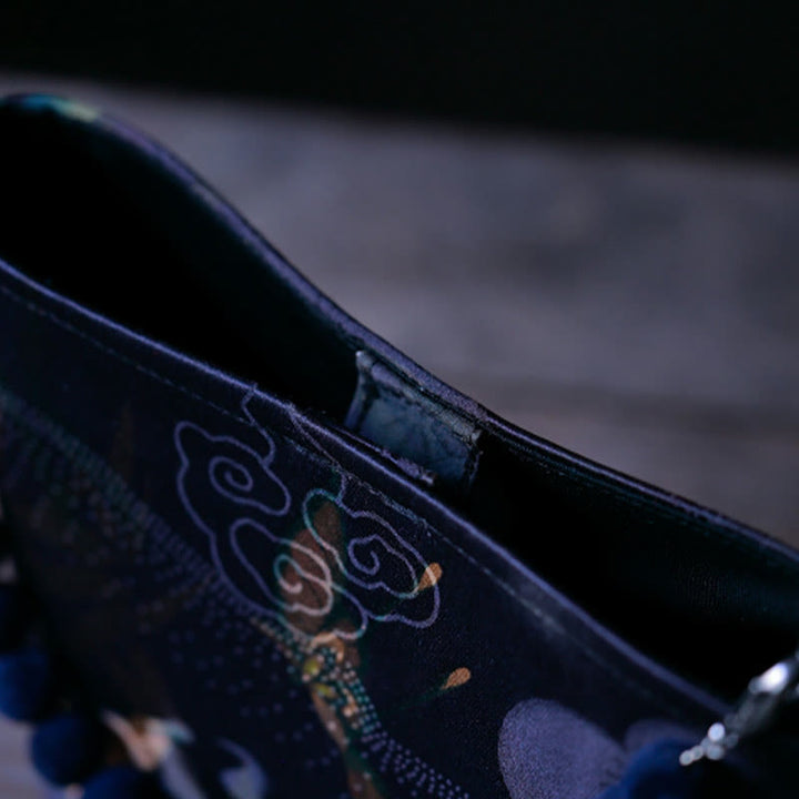 Buddha Stones Bolso bandolera con cadena de metal, diseño de hojas de bambú, mariposas, peonías y urracas. - image 6