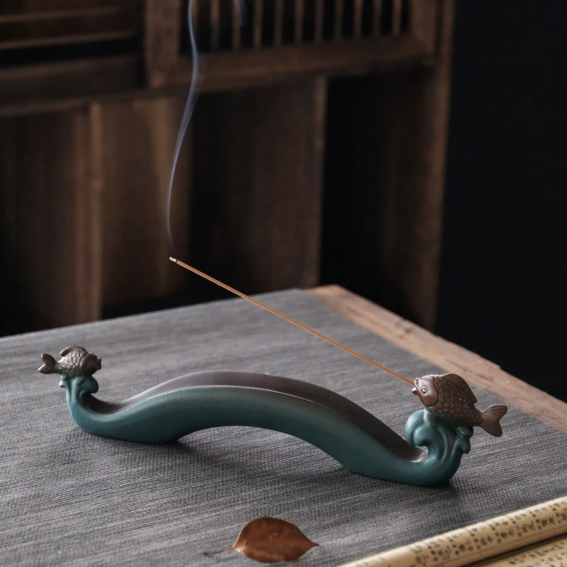 Quemador de incienso con palo de cerámica curativo de montaña, doble pez Koi, Buddha Stones , decoración