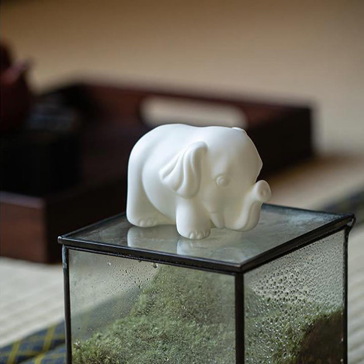 Estatua de elefante pequeña de Buddha Stones, porcelana blanca, cerámica, decoración de escritorio para el hogar