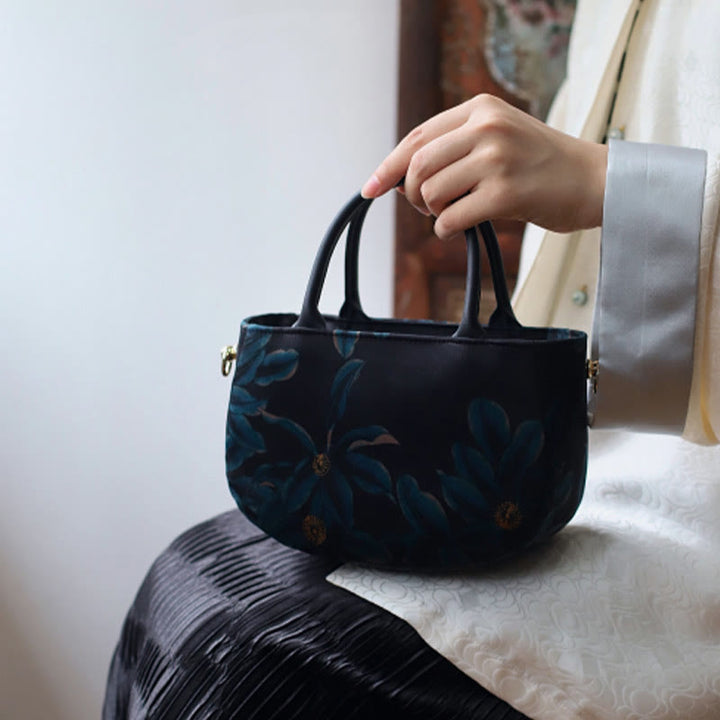Bolso bandolera con cremallera y cadena de metal con peonía y flores vintage de Buddha Stones