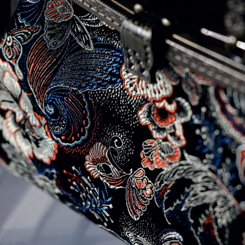 Bolso de mano con asa de metal y flores de mariposa y Buddha Stones