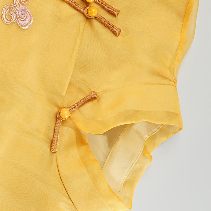 Vestido de organza de seda de morera 100% con Buddha Stones , vestido Cheongsam Qipao de Fénix amarillo bordado