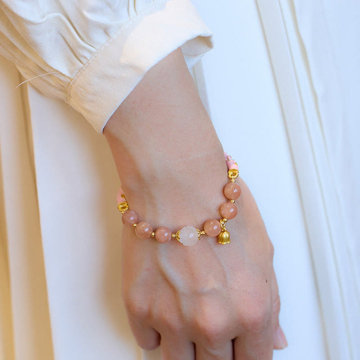 Buddha Stones, piedra solar, seda dorada, Jade, lirio de los valles, dije positivo, pulsera, brazalete