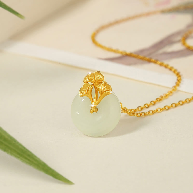 Collar con colgante de plata de ley 925 con Buddha Stones , jade hetiano y hojas de ginkgo